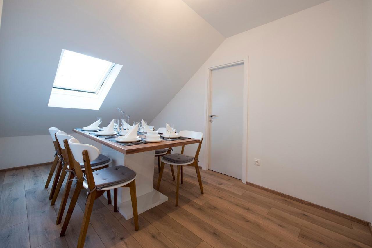The Roof - Luxury Apartment โอมิช ภายนอก รูปภาพ