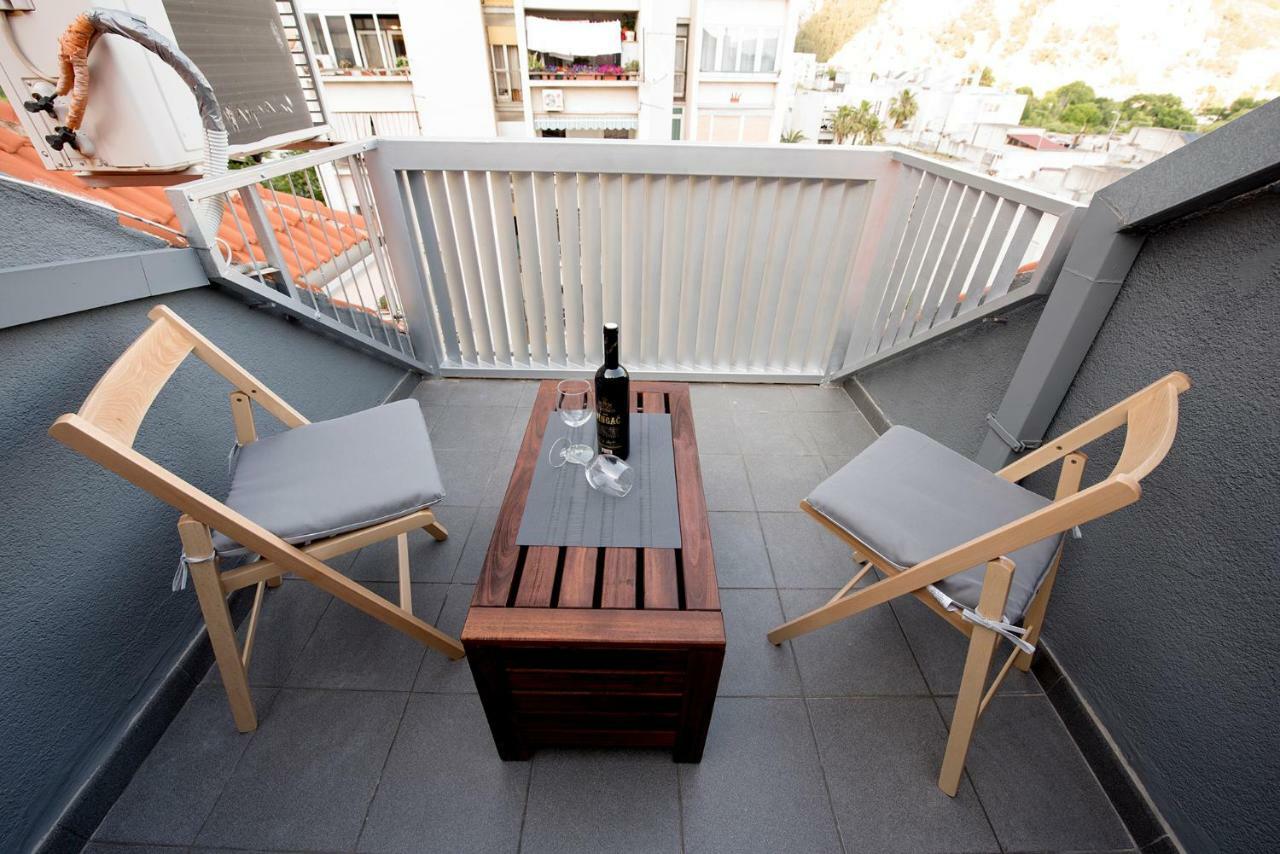 The Roof - Luxury Apartment โอมิช ภายนอก รูปภาพ